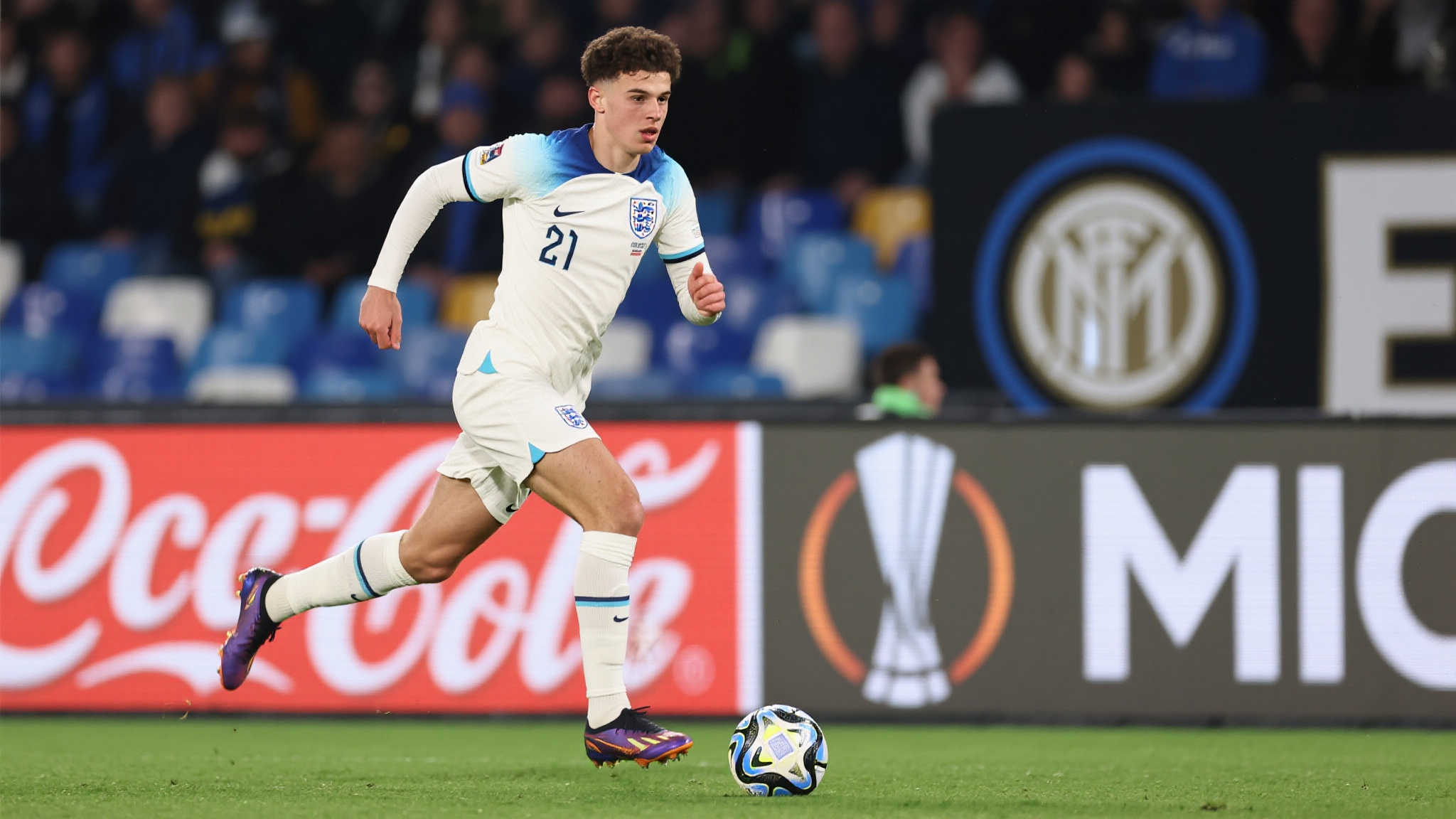 那不勒斯计划最后一搏,意欲截获邦尼抢在国米之前 21岁的英格兰潜力球员邦尼本赛季表现亮眼,他速度快